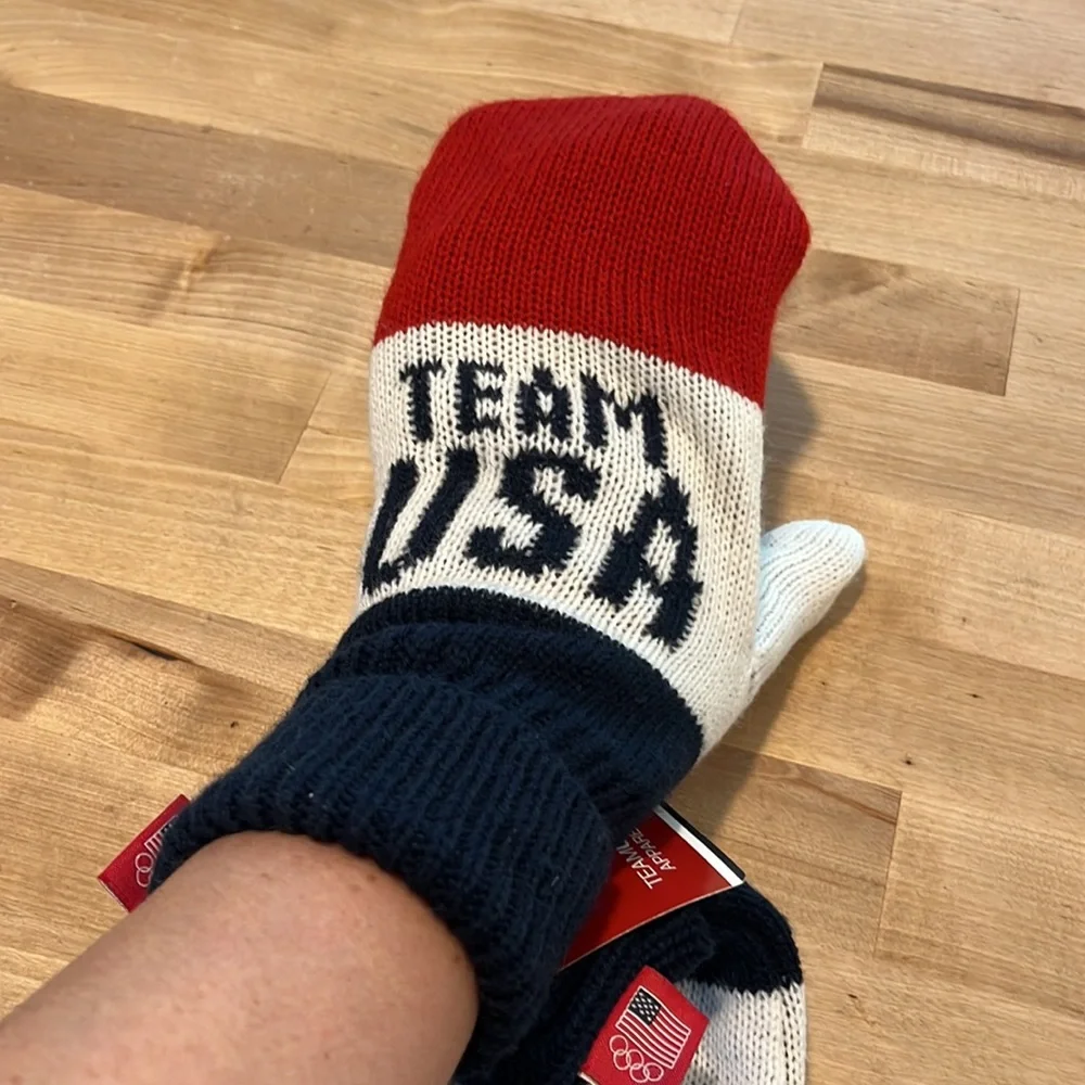 Old Navy Team USA Adult Winter Mittens Cozy Olympics Cold Weather New